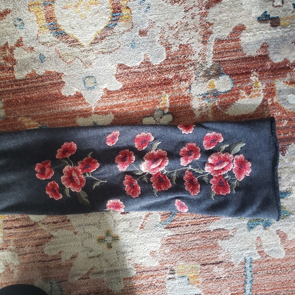 American Eagle Sweatshirt - Picture 3 of 4